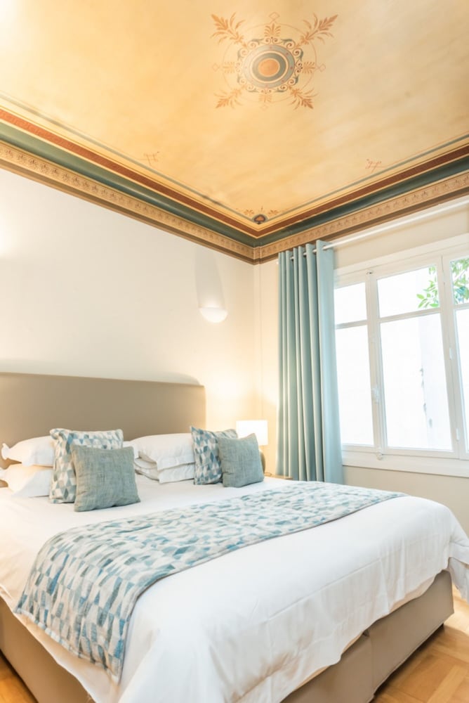 33 Solonos Suites 9/50