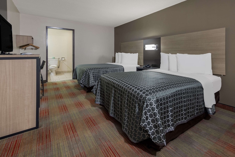 غرفة قياسية بسريرين مزدوجين، Rodeway Inn Ardmore I-65 5/10