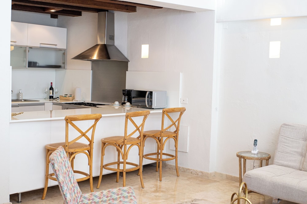 CASA CLAVER LOFT BOUTIQUE HOTEL 62/68