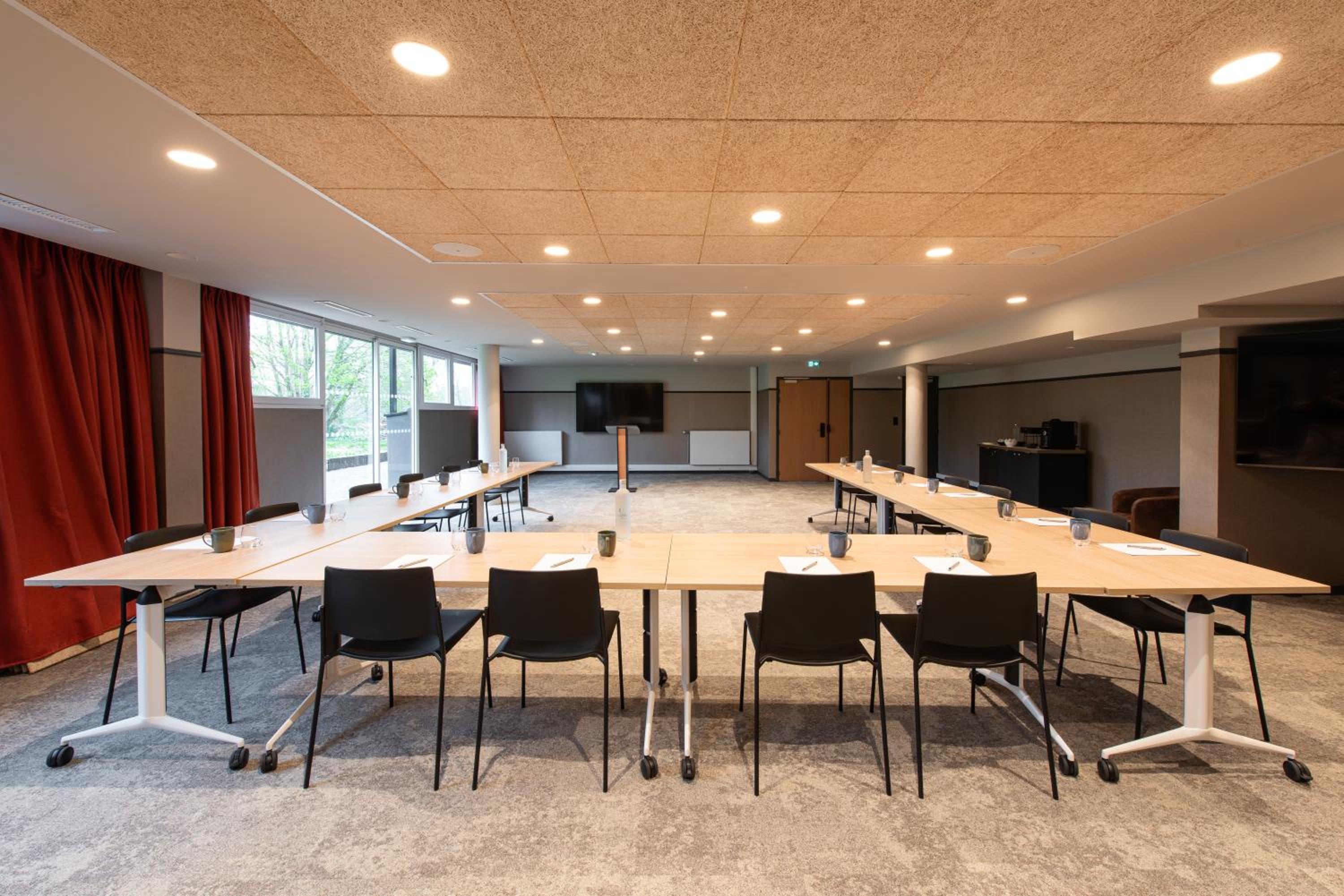 HOSTELLERIE ABBATIALE 50/55