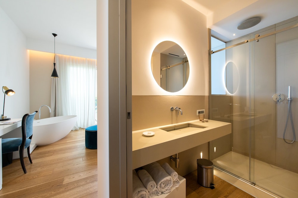 Unìco Boutique Hotel D'arte 43/50