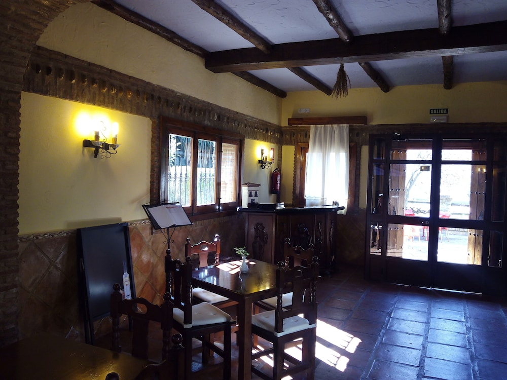 Hotel Hospederia Las Buitreras 47/70