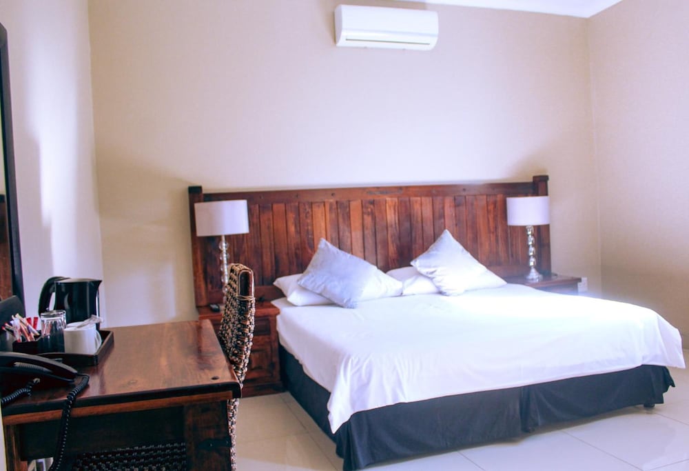 Bon Hotel Margate 17/50