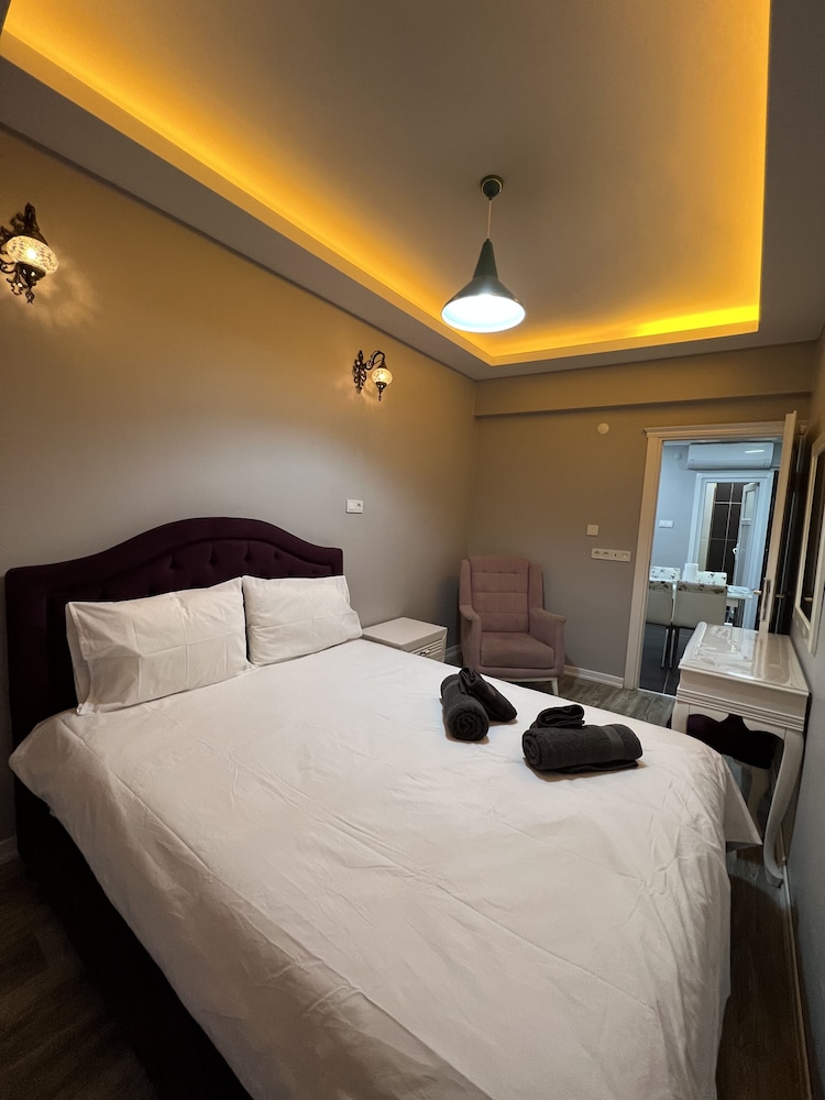 Taksim Cmlm Apart 12/50