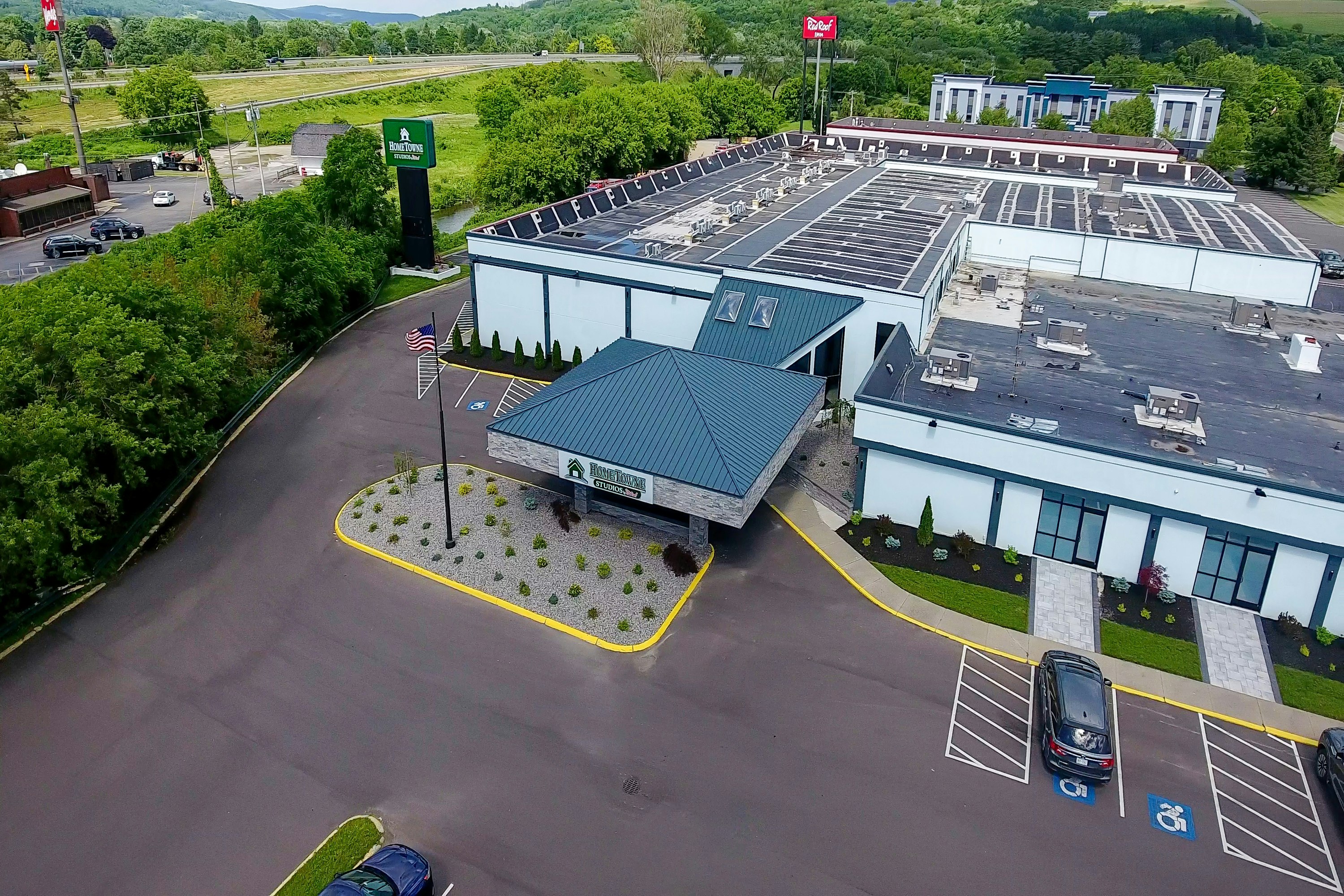 HomeTowne Studios by Red Roof & Conference Center Cortland 50/55