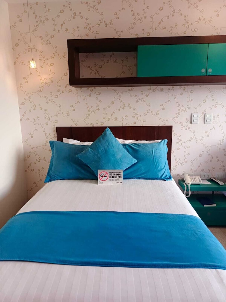 RIONE HOTEL BOUTIQUE 16/54