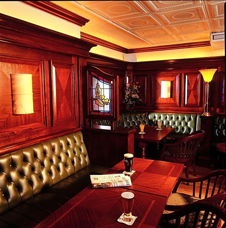 SEVEN OAKS HOTEL 31/46