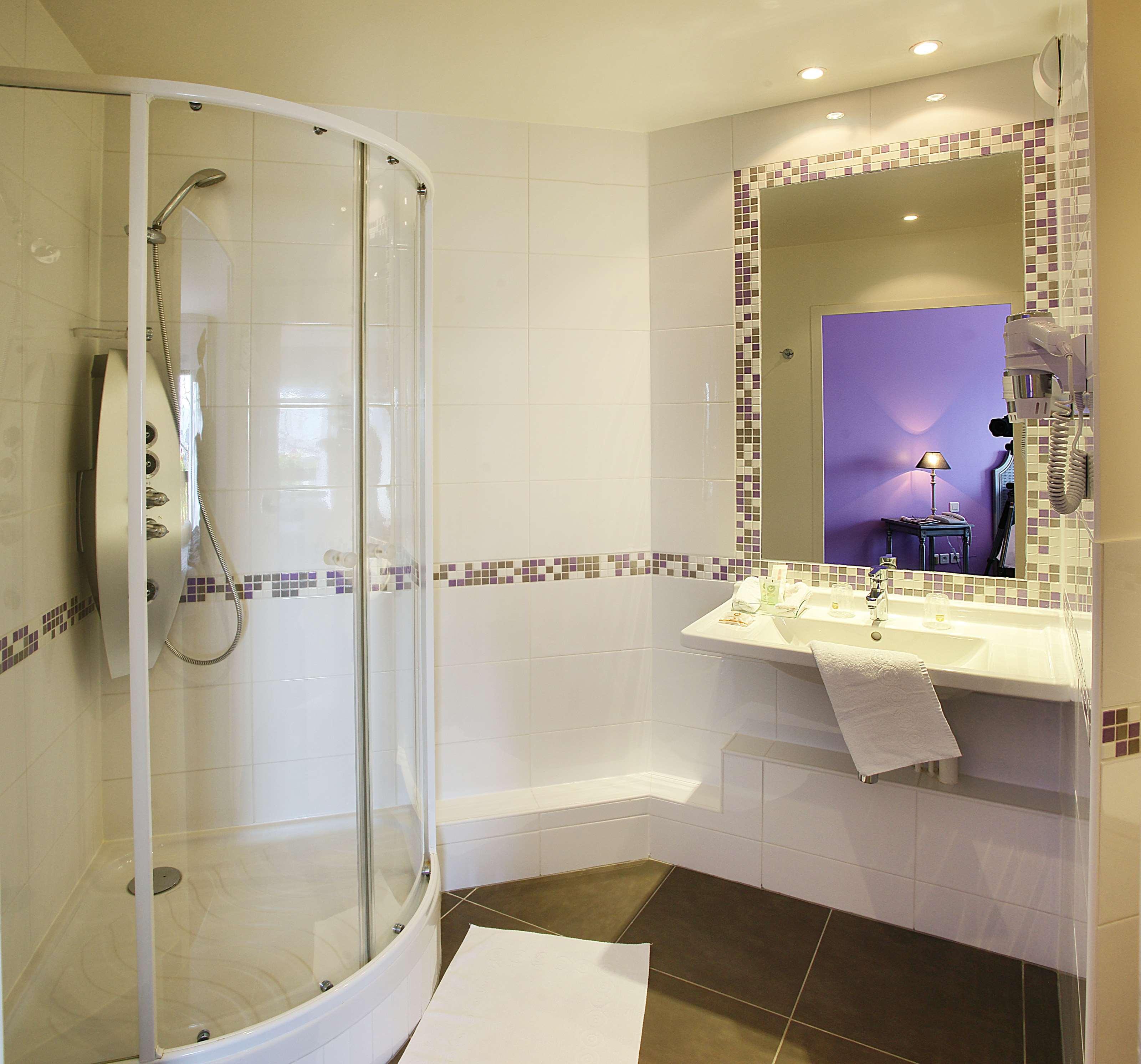 Superior, King Bed, Balcony or Terrace, Large، Best Western Plus Hostellerie Du Vallon 2/2