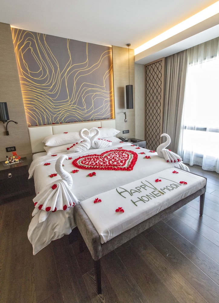 Radisson Collection Muscat, Hormuz Grand 30/70