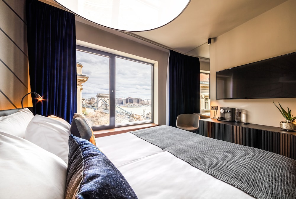 Hotel Clark Budapest 10/60