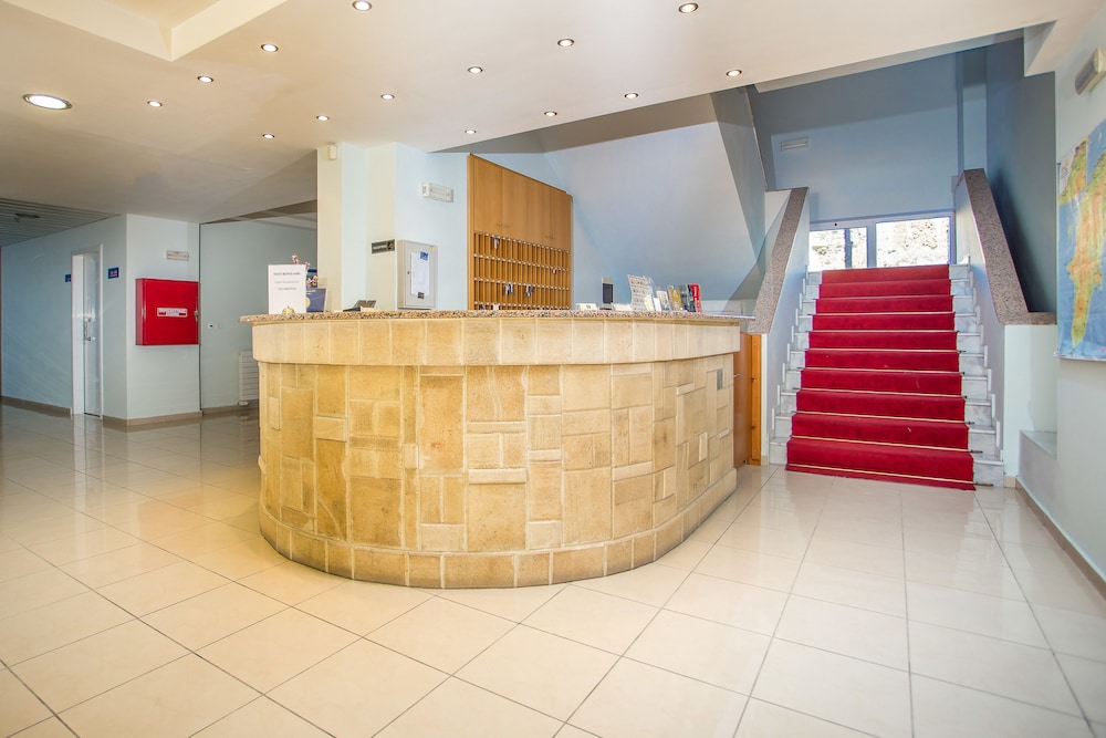 Mon Repos Hotel 4/50