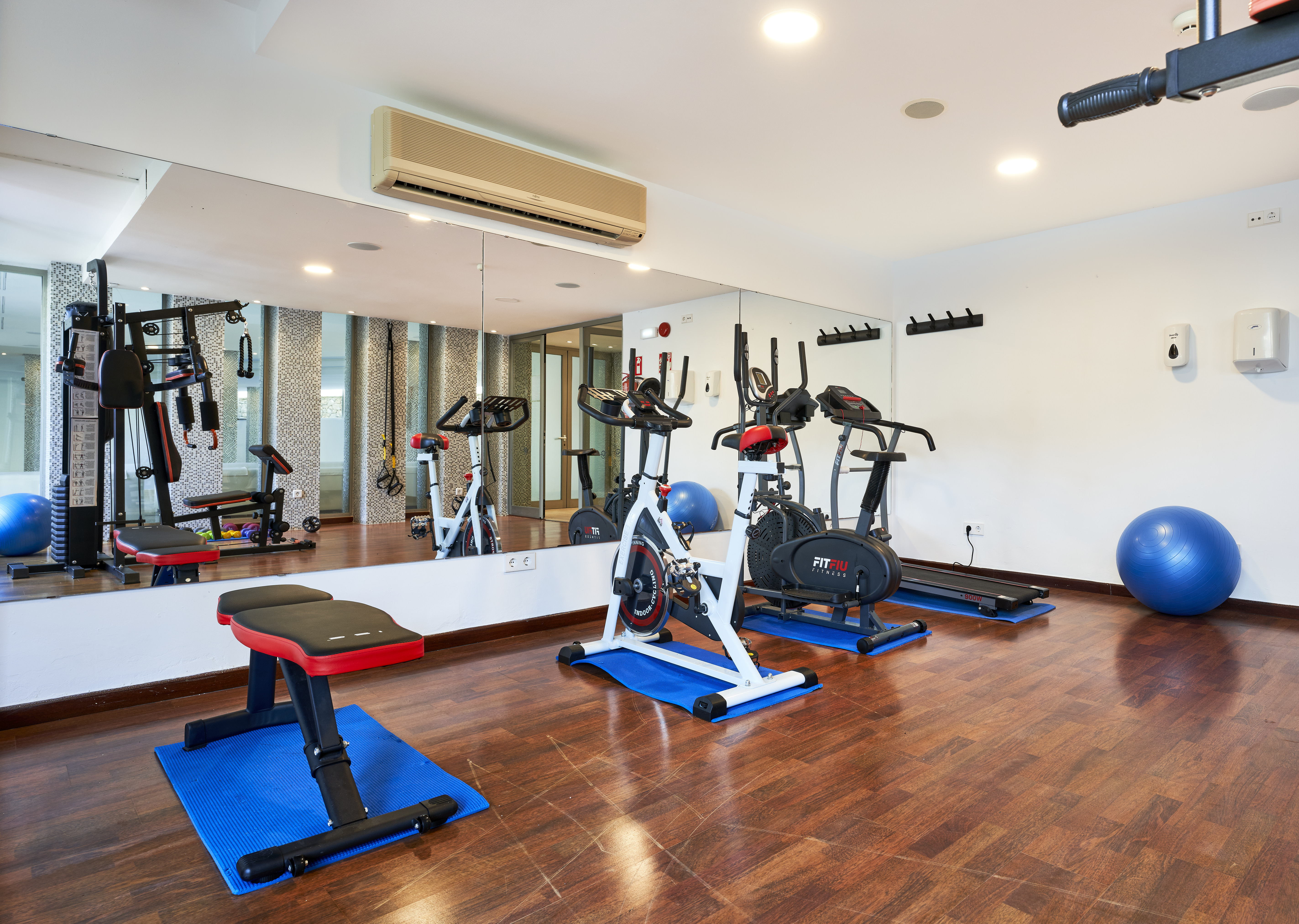 Globales Cala Bona Suites 38/56