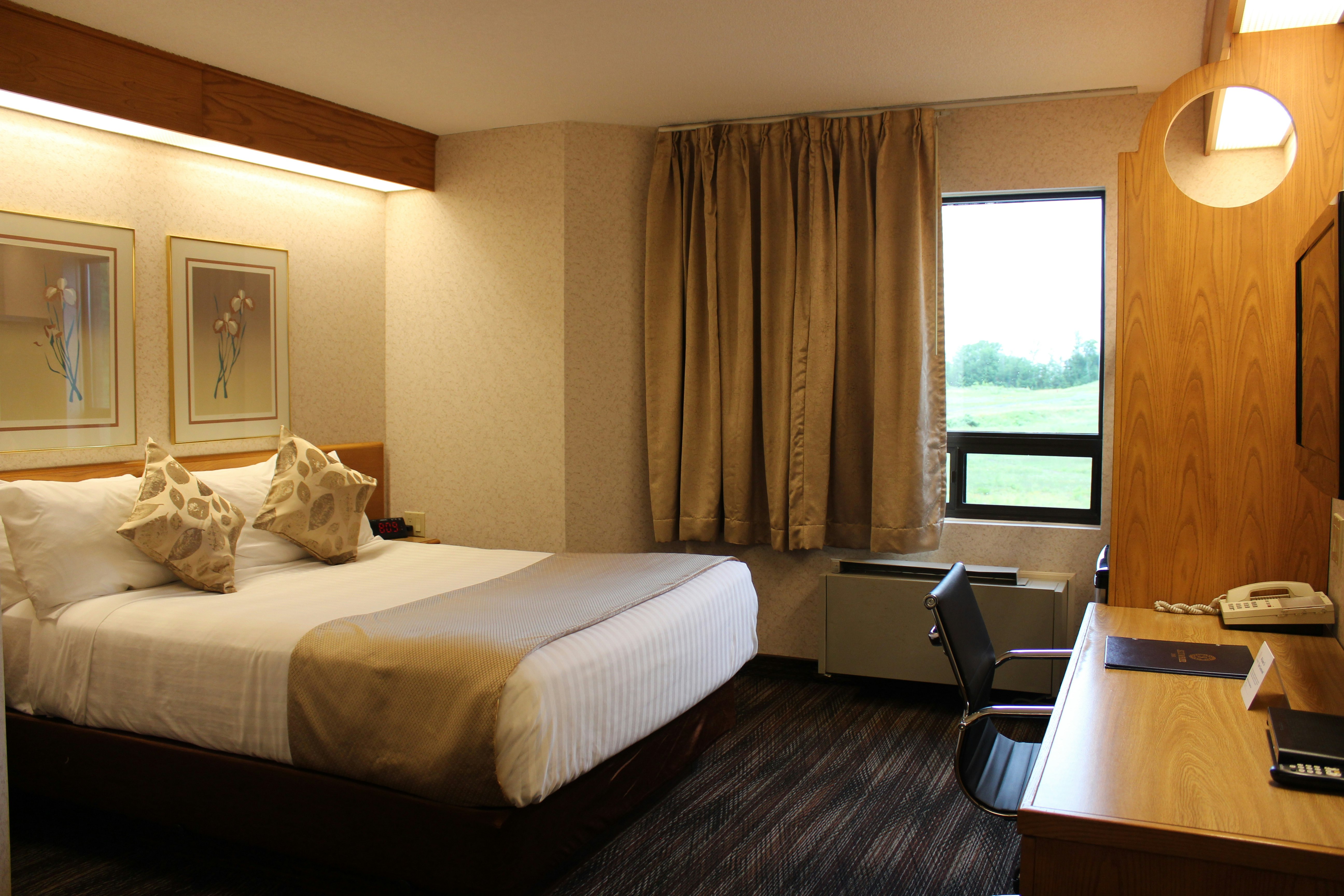 Slumber Inn 6/9