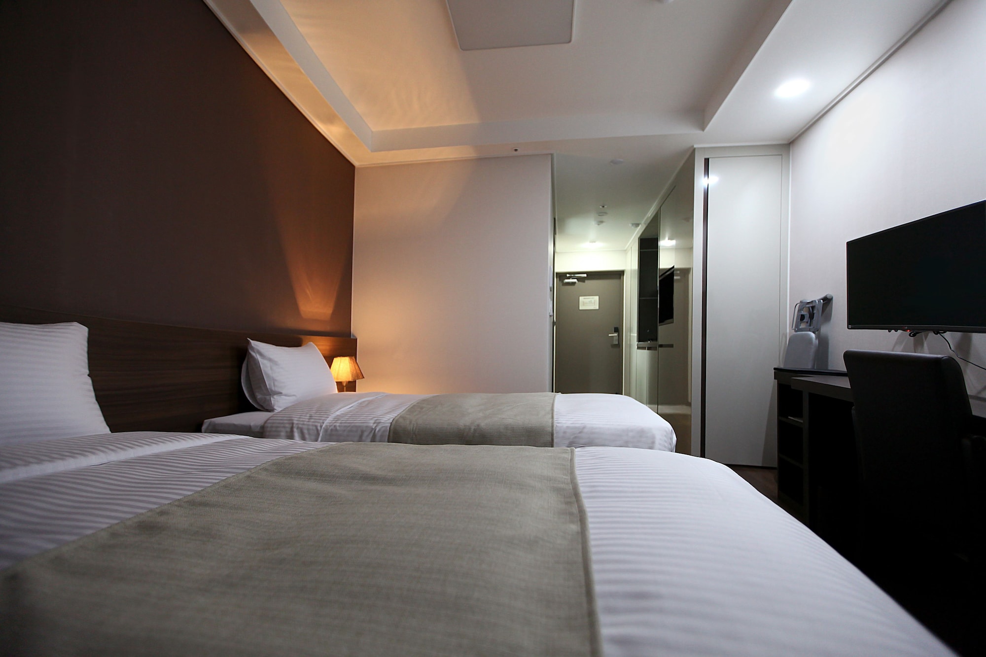STANDARD, TWIN BEDS
