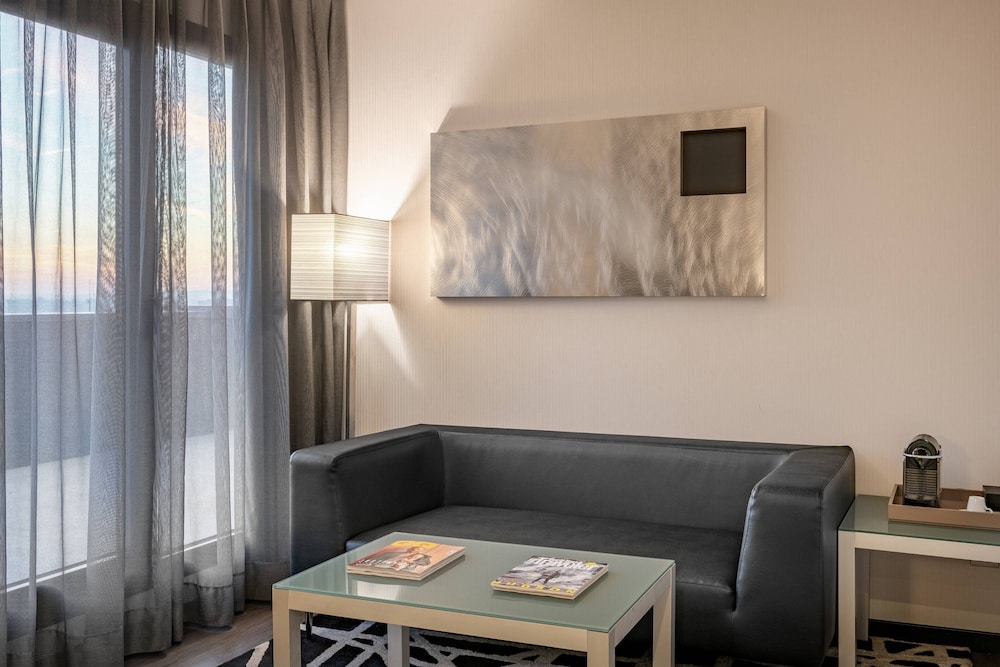 AC Hotel Atocha by Marriott 24/42