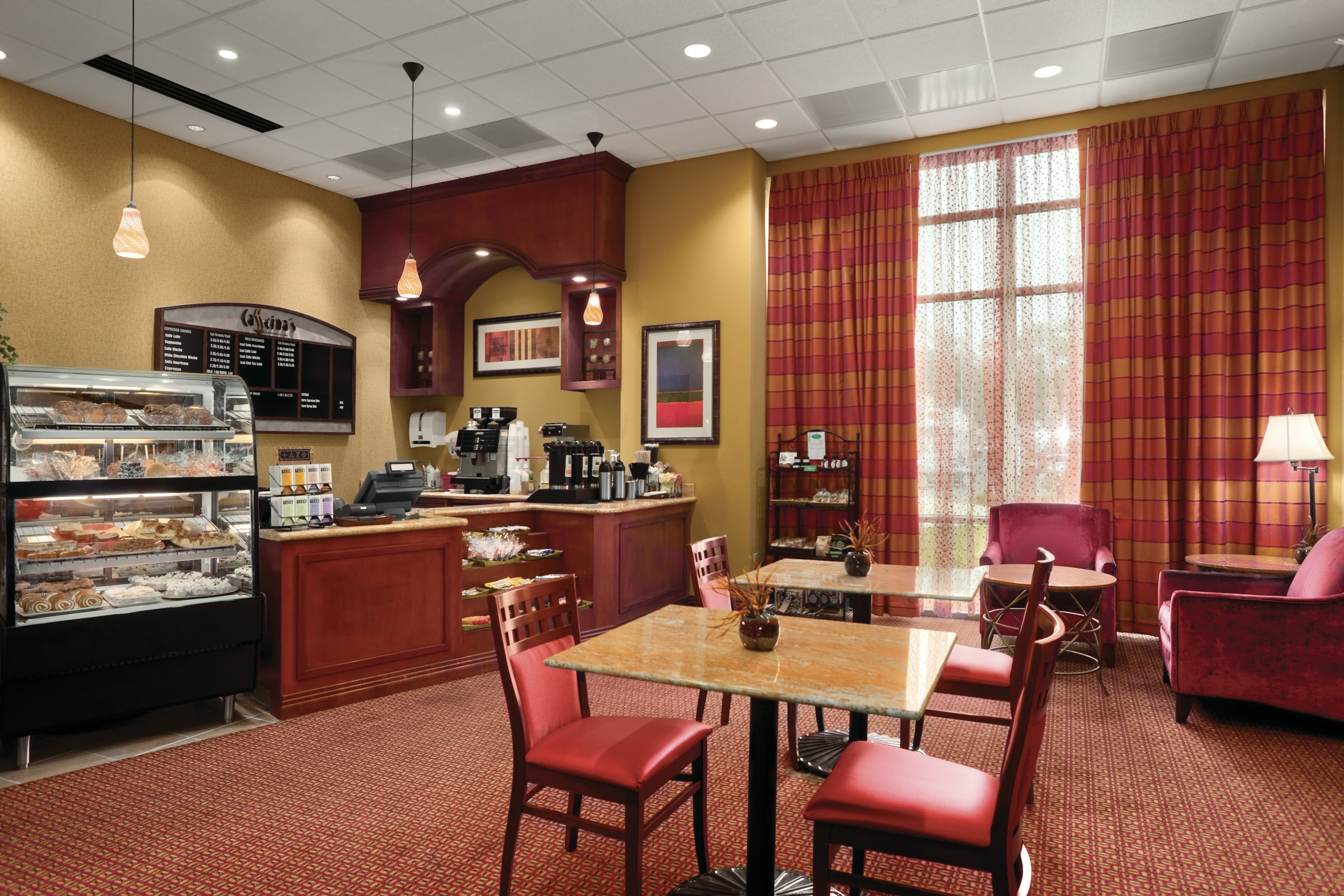 Embassy Suites By Hilton E Peoria Riverfront Conf Center 36/60