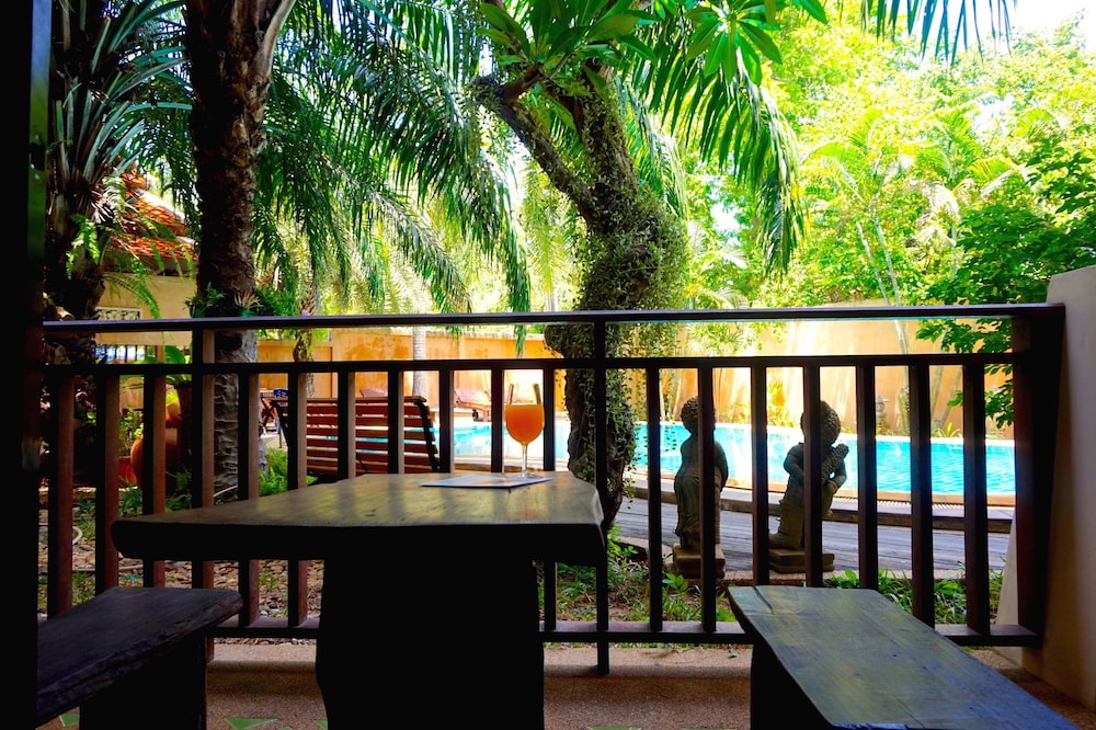 Thai Pura Resort Pattaya 49/55