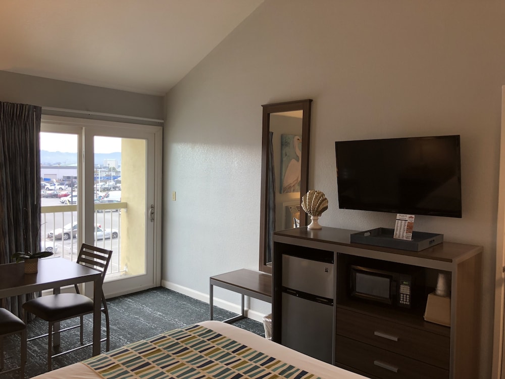 Sand Dollar Inn 39/60