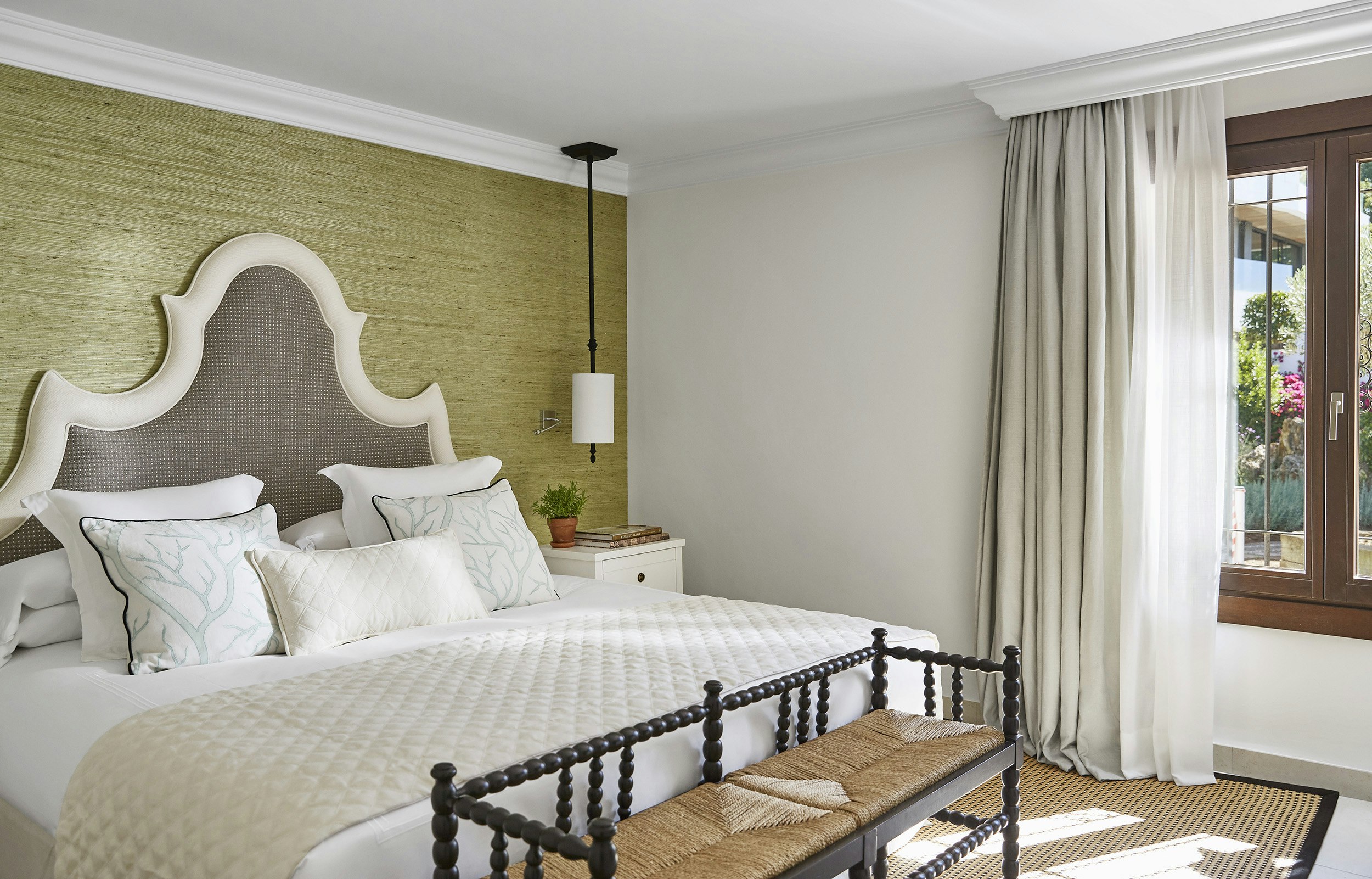 Garden Suite, Deluxe