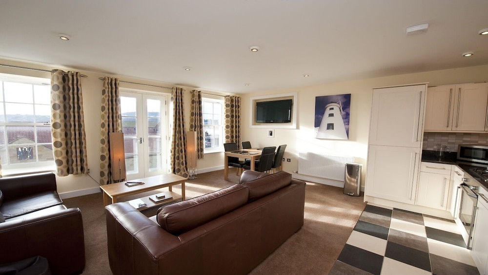 Harbourside Apartments 33/50