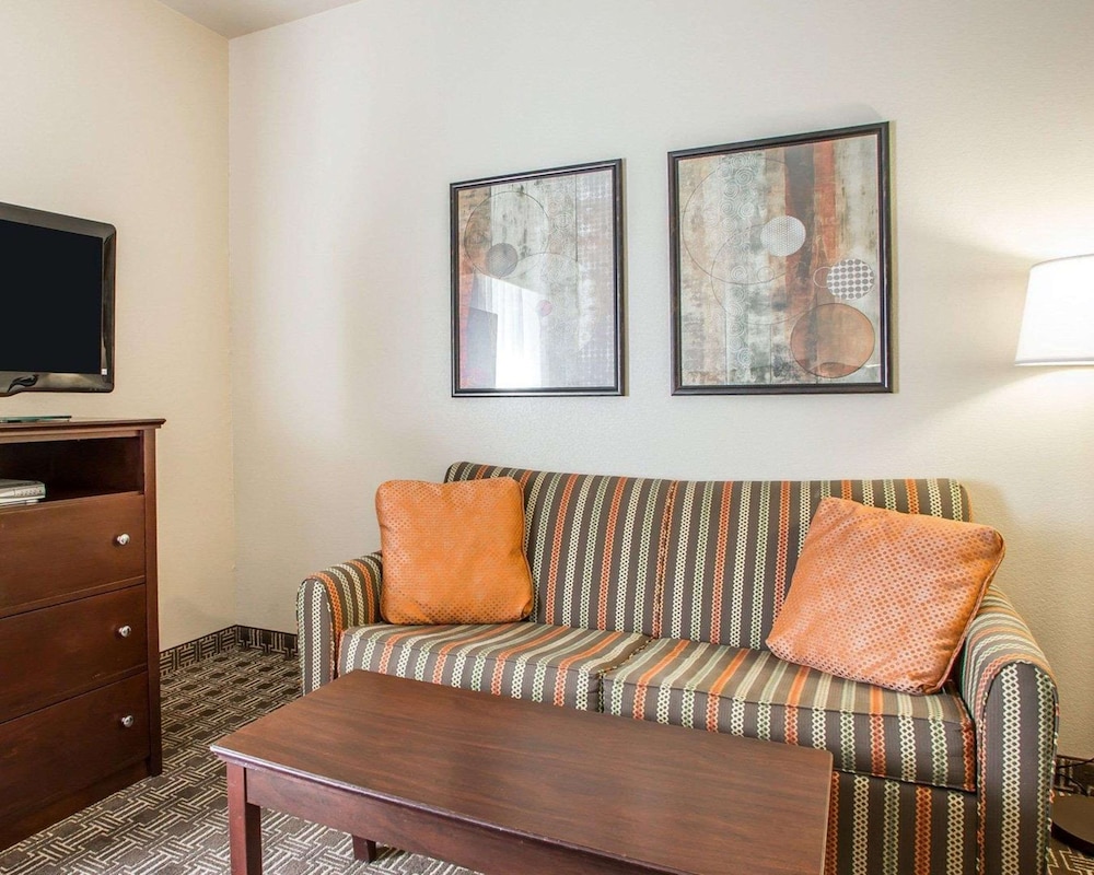MainStay Suites St. Robert - Fort Leonard Wood 54/61