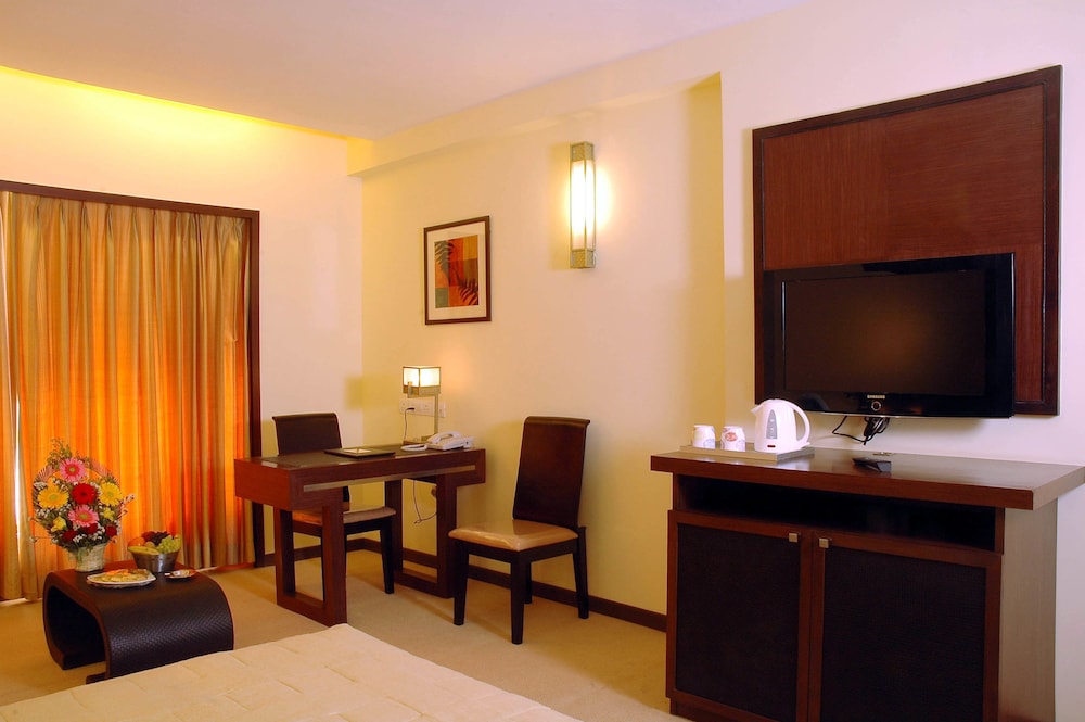 The Fern Residency Subhash Bridge Ahmedabad 46/65