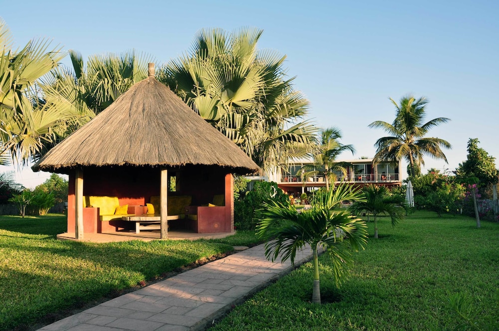 Leo S Beach Hotel Restaurant Adults Only 26/39