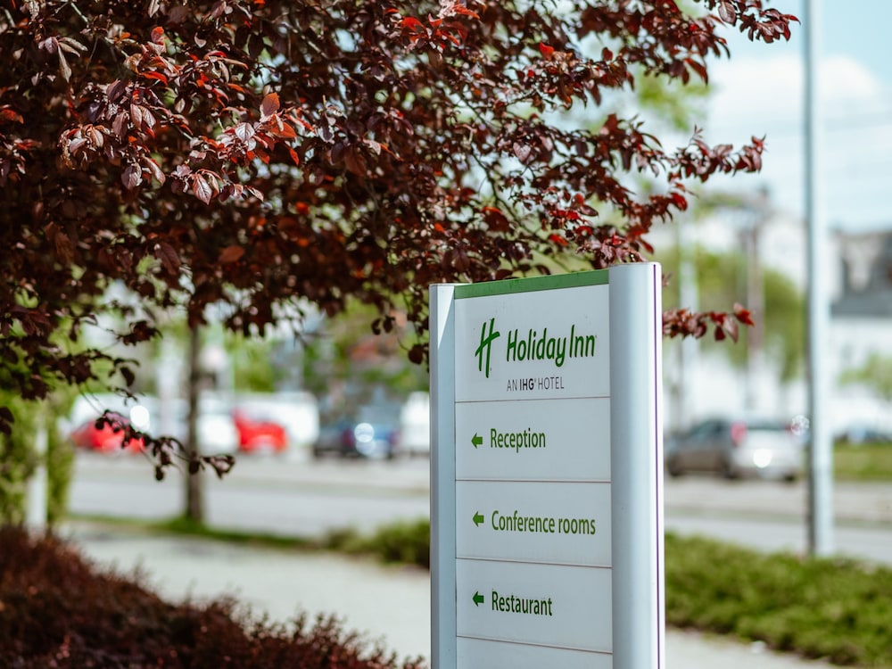 Holiday Inn Belgrade 35/71