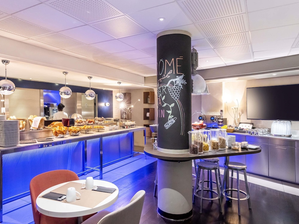 Mercure Paris Massy Gare TGV 55/76