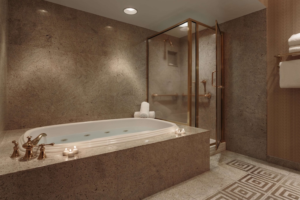 Maverick Hotel And Casino By Red Lion Hotels 13/66