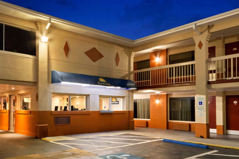 Days Inn By Wyndham Jacksonville Nc 64/68