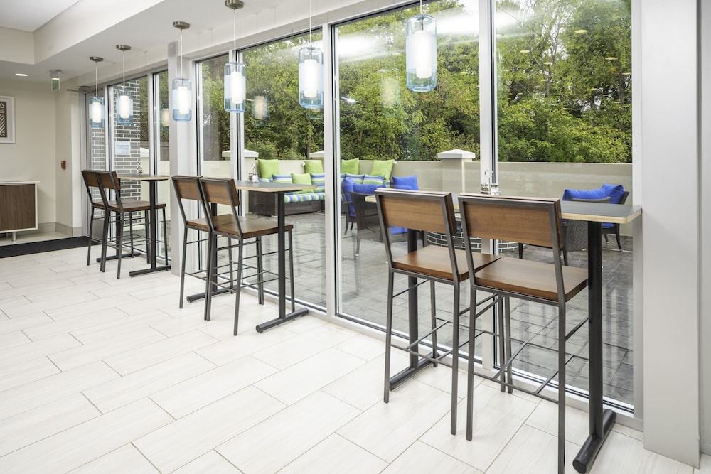 Holiday Inn Express Suites Rock Hill An Ihg Hotel 31/49