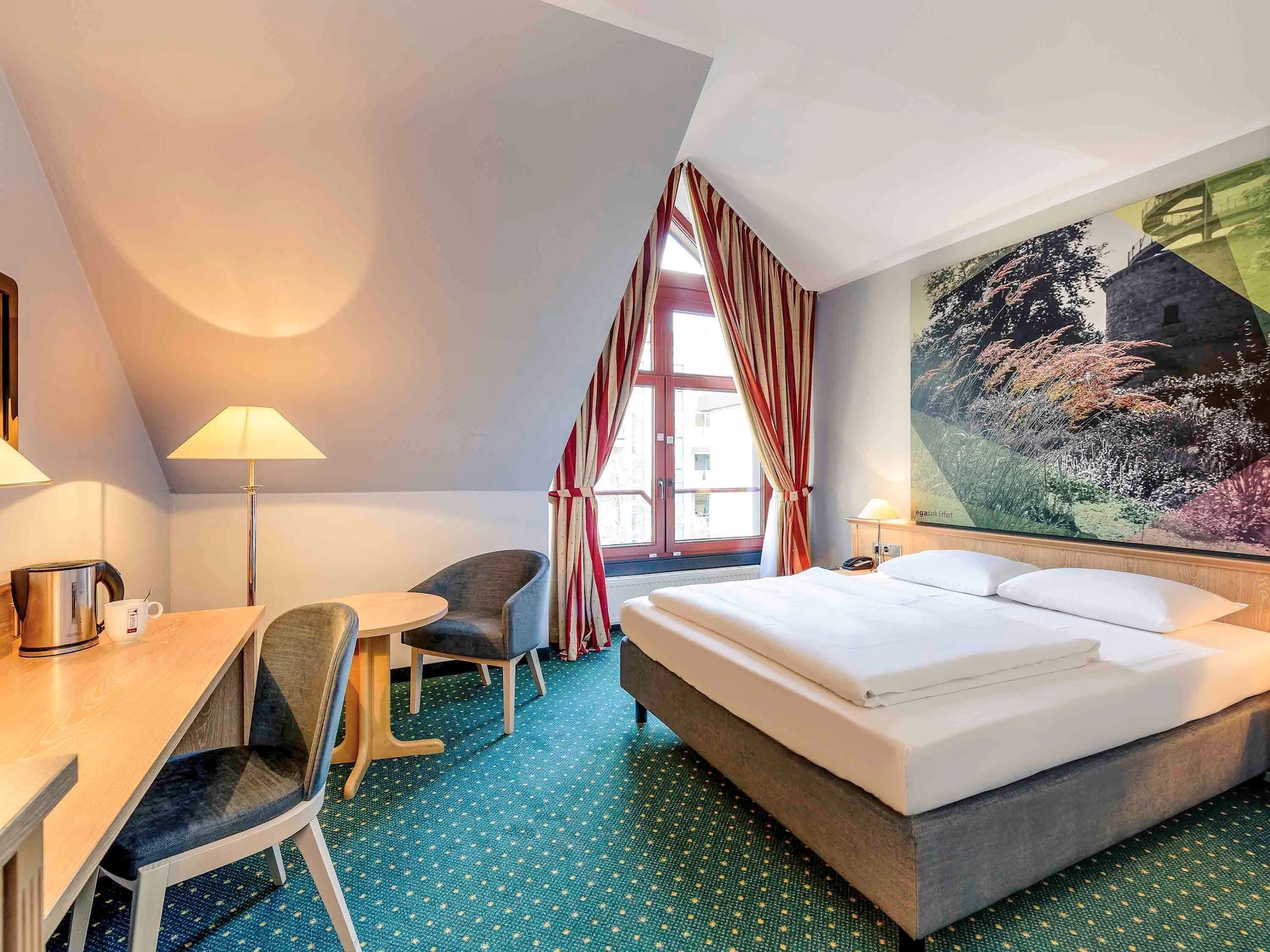 Privilege, Double Bed