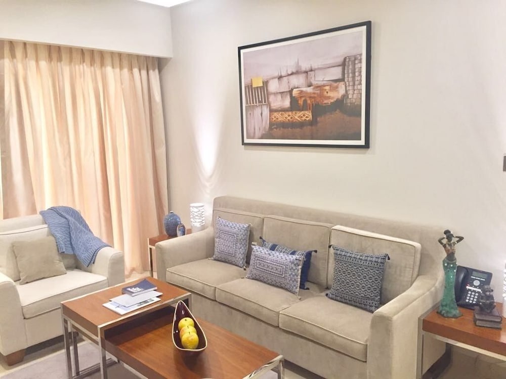 Levatio Suites Muscat, a member of Radisson Individuals 39/68