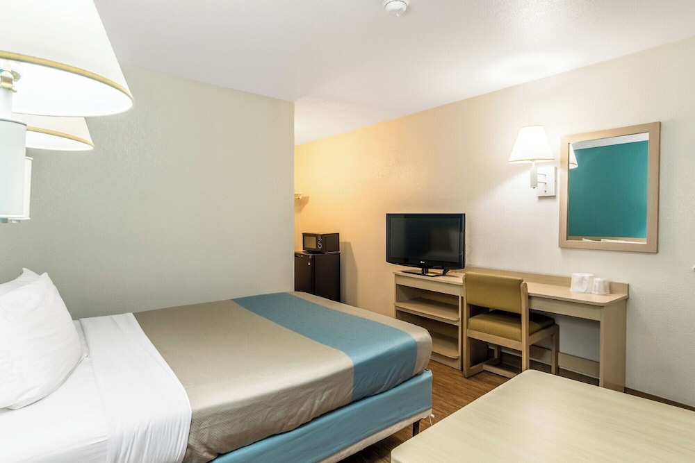 Motel6 el Centro Ca 12/33