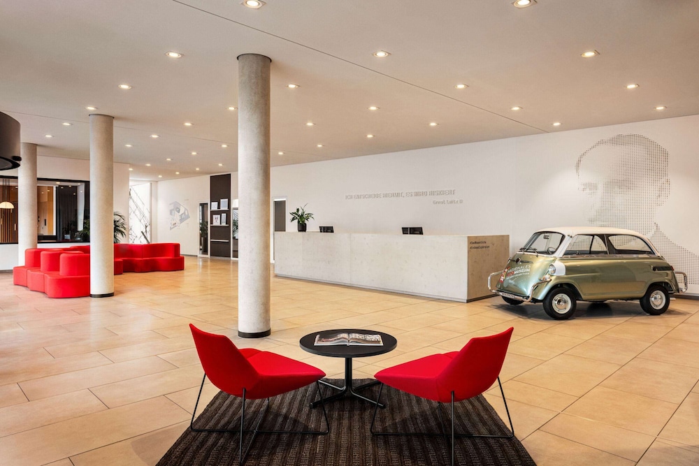 Vienna House by Wyndham Ernst Leitz Wetzlar 11/66