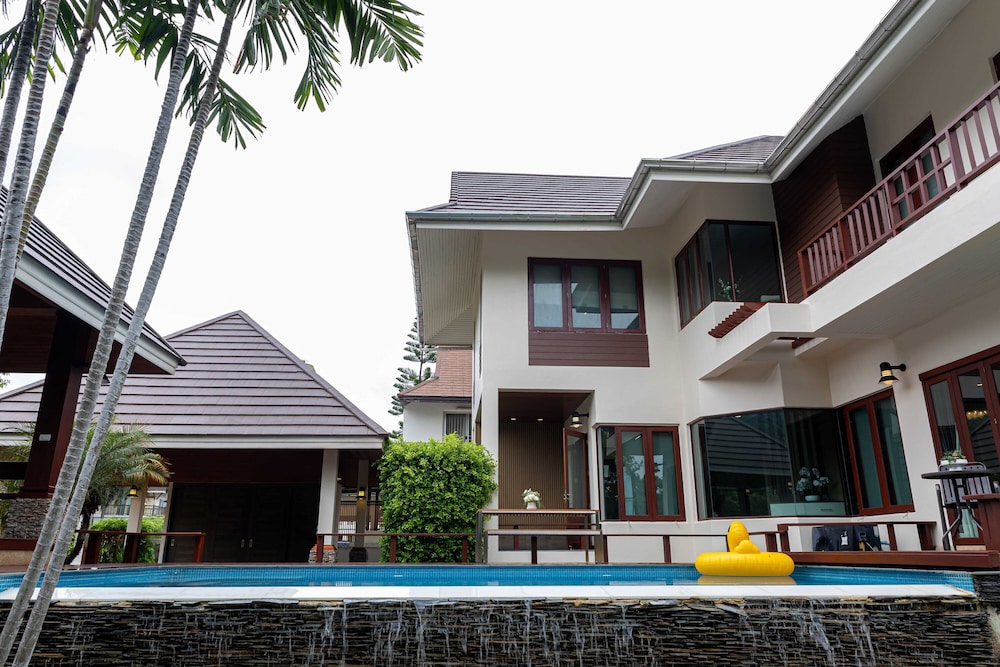 Premium Villa Baan Kinlom Chomlay 6/39