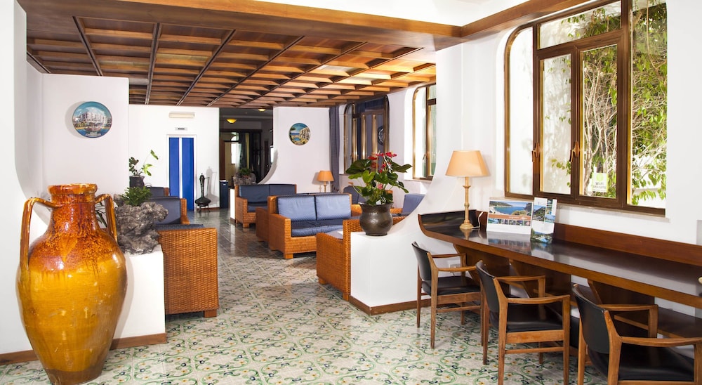 Ambasciatori Hotel 17/47