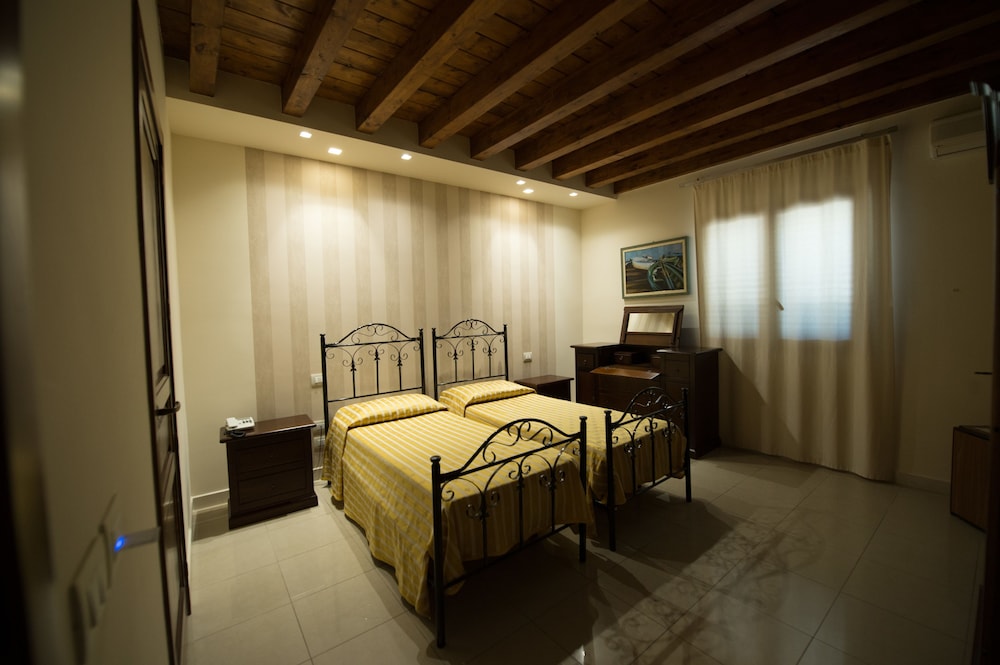 Hotel Aliai 18/60