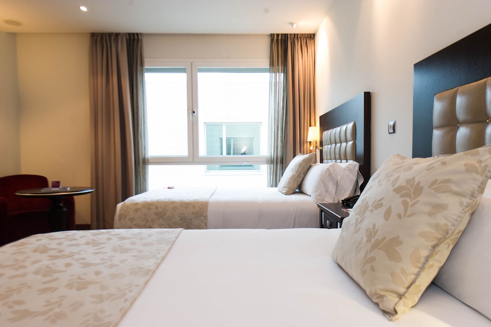 Crowne Plaza Madrid Airport Hotel 21/76