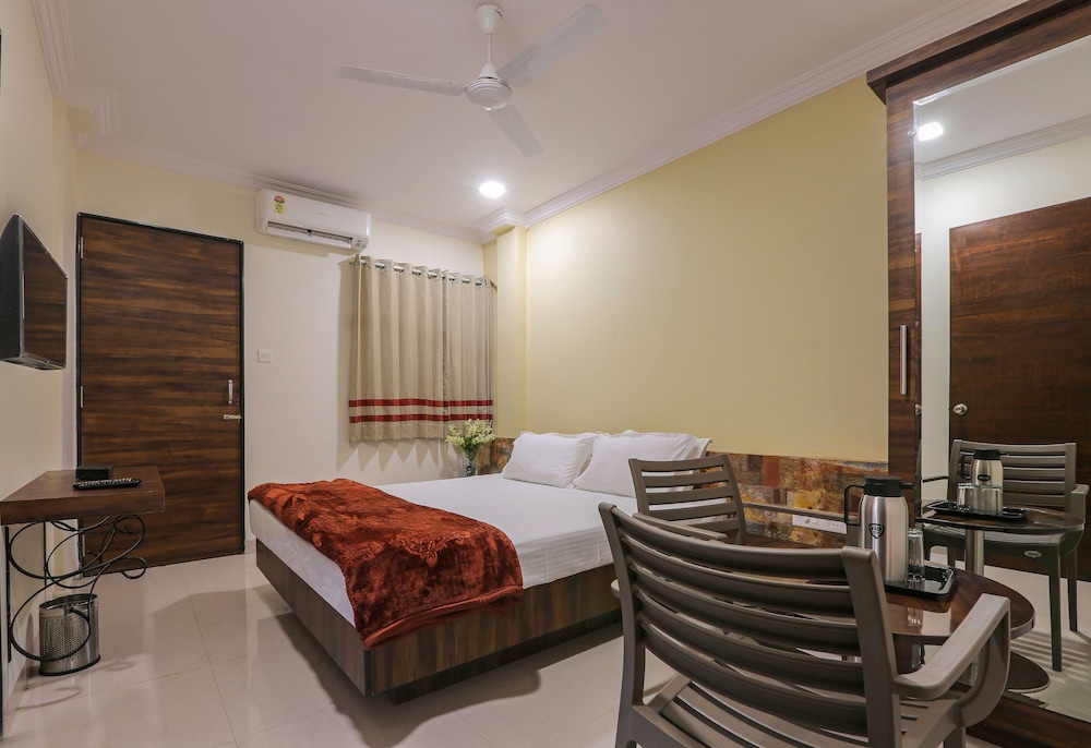Hotel Sardar 10/20