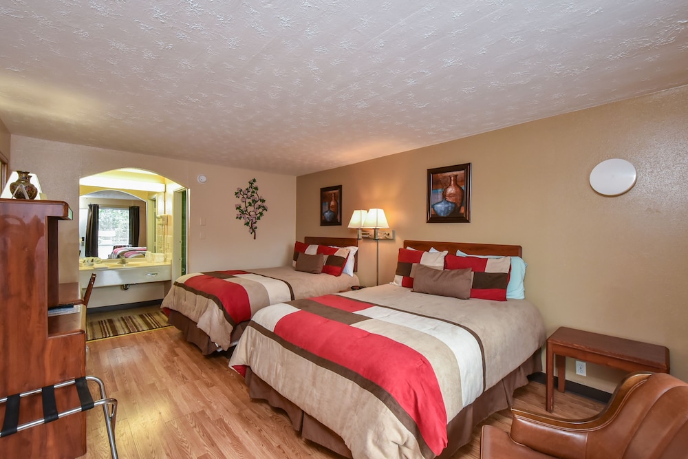 Americas Best Value Inn & Suites Williamstown 31/61