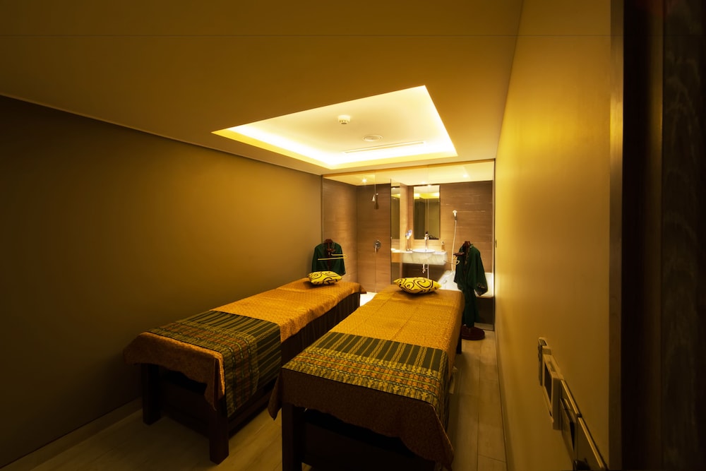 NOVOTEL PEKANBARU 26/67