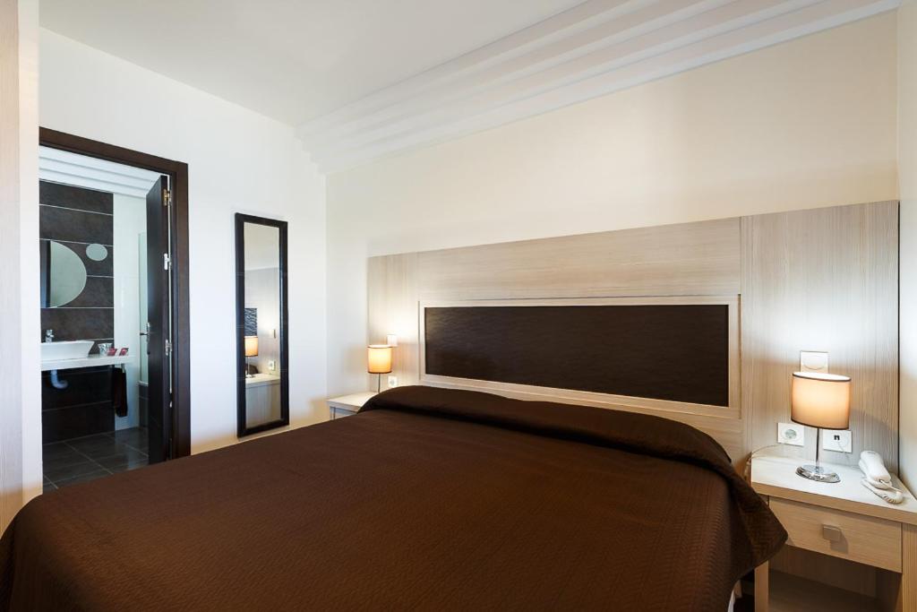 Hotel Dona Luisa 17/50