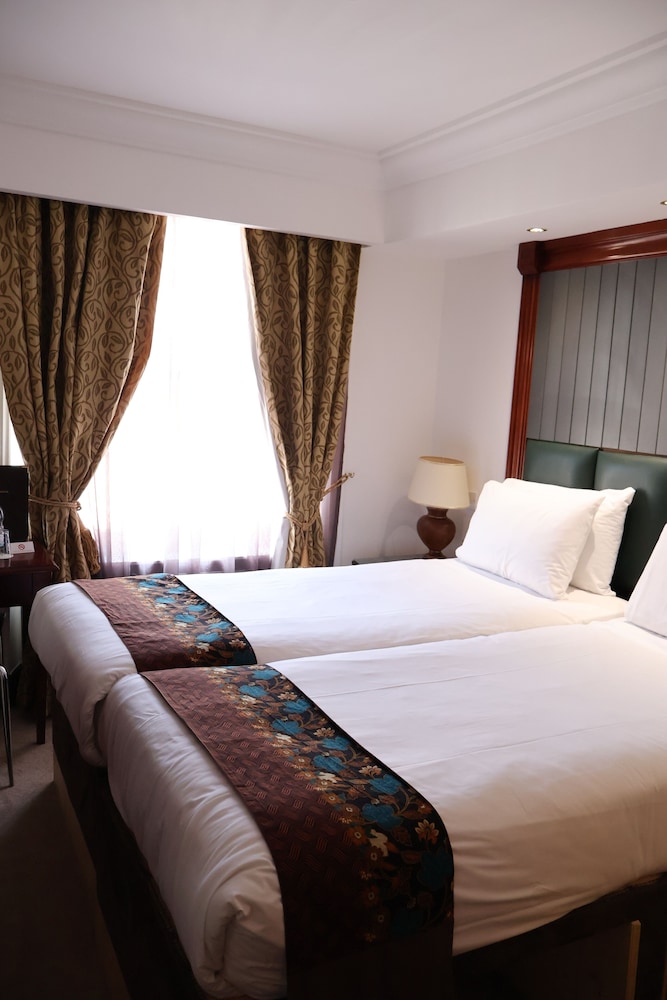 SUPERIOR, TWIN BEDS, BACK SIDE
