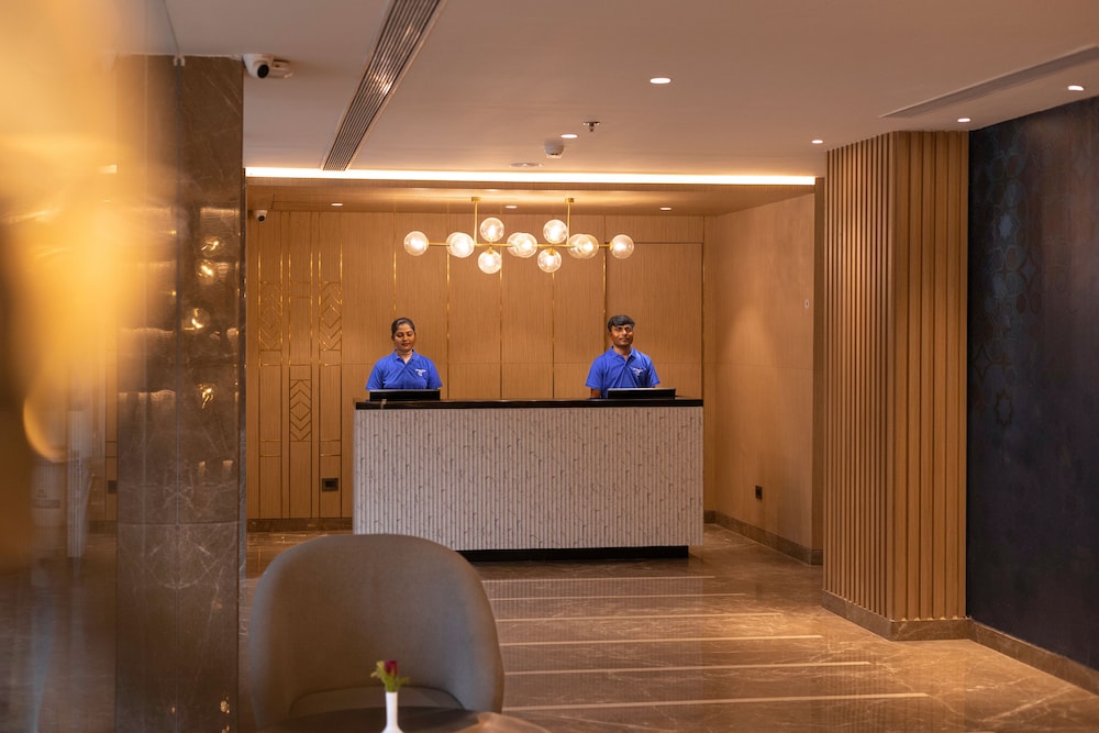 Golden Tulip Bhopal 5/50