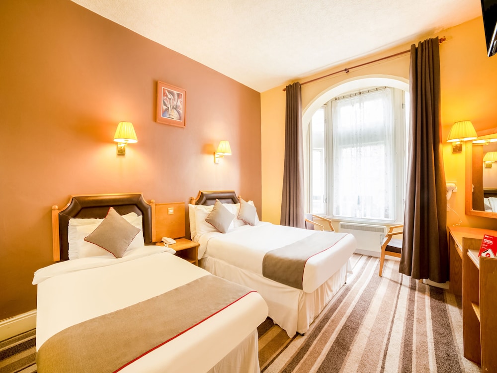 Cardiff Sandringham Hotel 33/53
