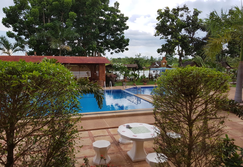 Changthai Comfort Guest House 32/40