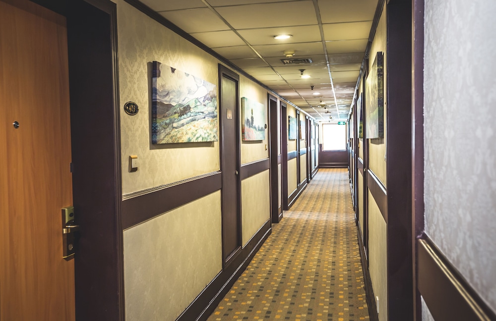 MAGNIFICENT INTERNATIONAL HOTEL 25/56