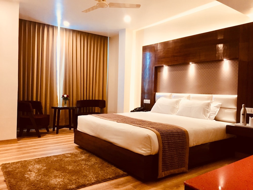 Hotel Amr Katra 15/28